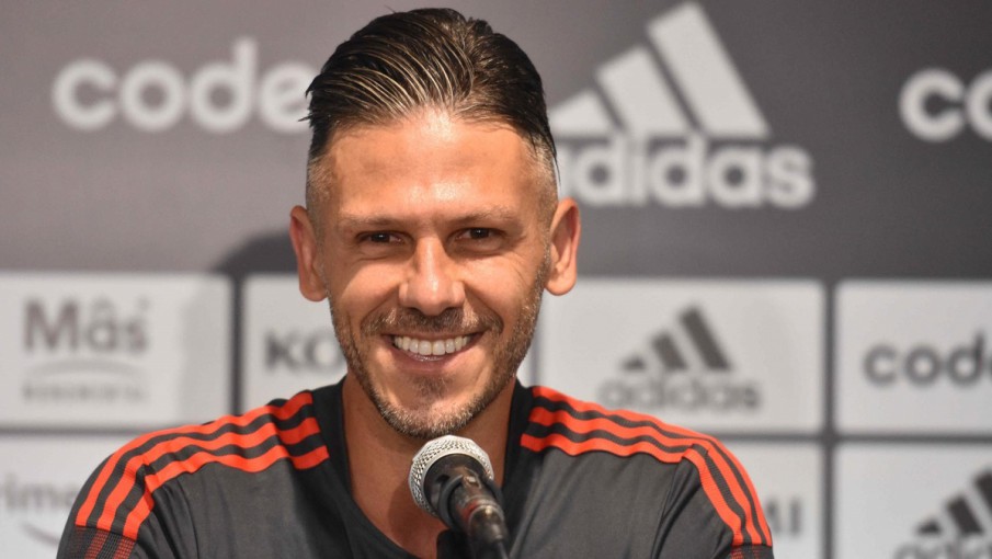 River, totalmente decidido a reforzar su equipo con un histórico ex Boca 