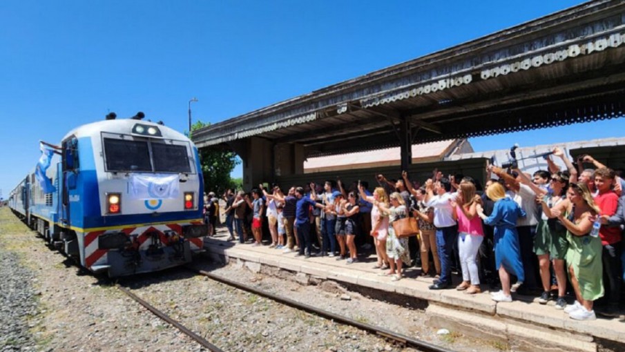 La razón detrás de la suspensión del tren que conectaba Mendoza con Buenos Aires